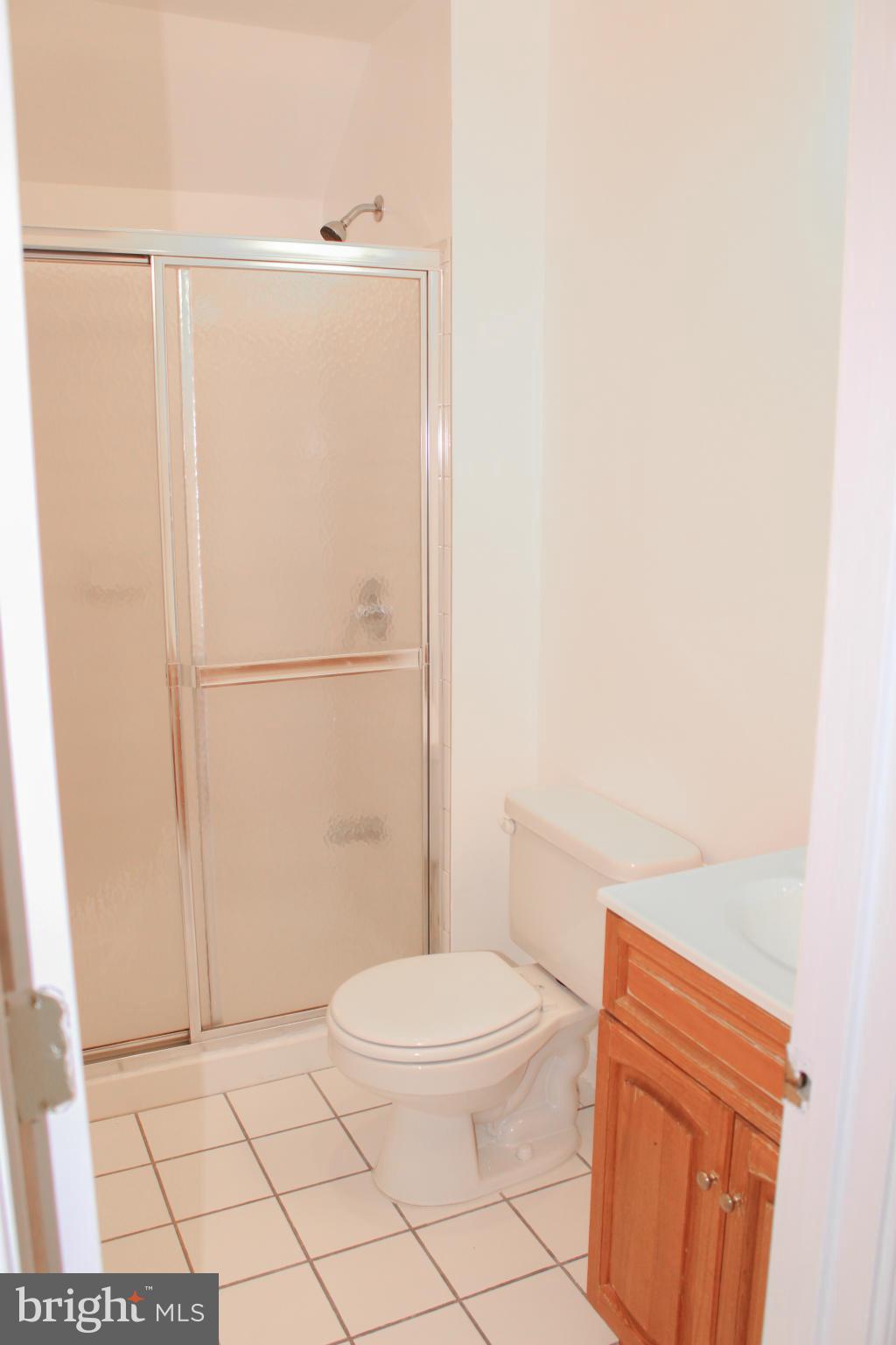 12511 Fox View Way Reston, VA 20191 - Photo 21 of 30 Bath