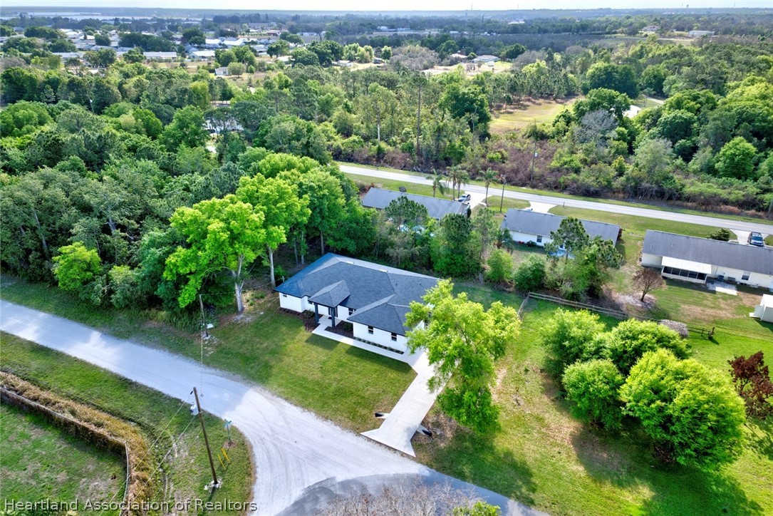 2011 West Falcon Road Avon Park, FL 33825 - Photo 35 of 40