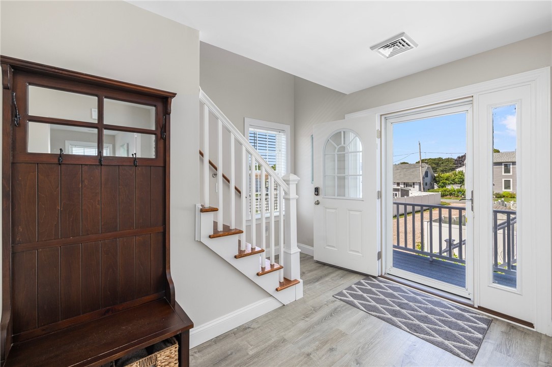 34 Elizabeth Road Narragansett, RI 02882 - Photo 6 of 43