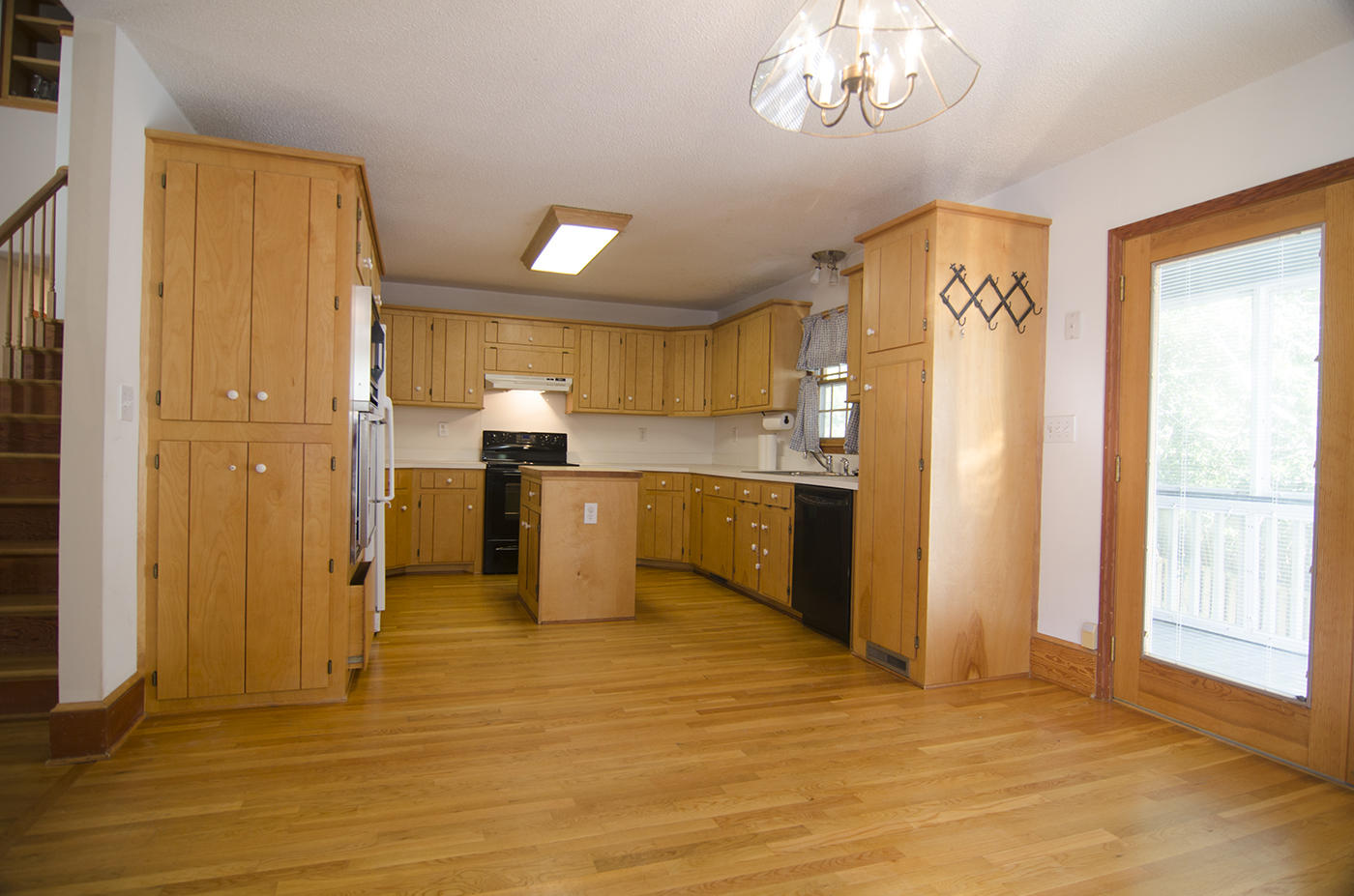 235 Haddrell Street Mount Pleasant, SC 29464 - Photo 3 of 26 kitchen 1