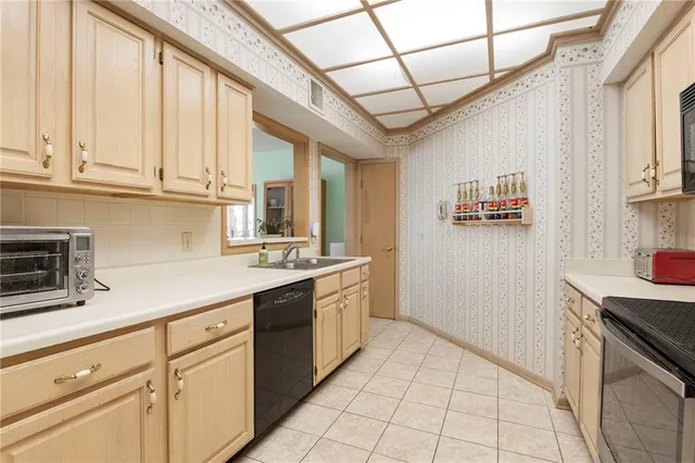 $210,000 | 17800 Bolger Road, Unit 101, Independence, MO 64055