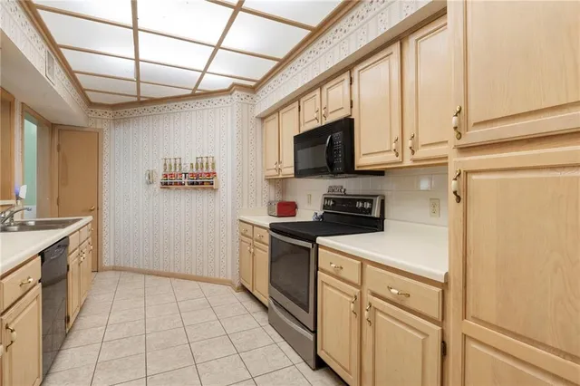 $210,000 | 17800 Bolger Road, Unit 101, Independence, MO 64055