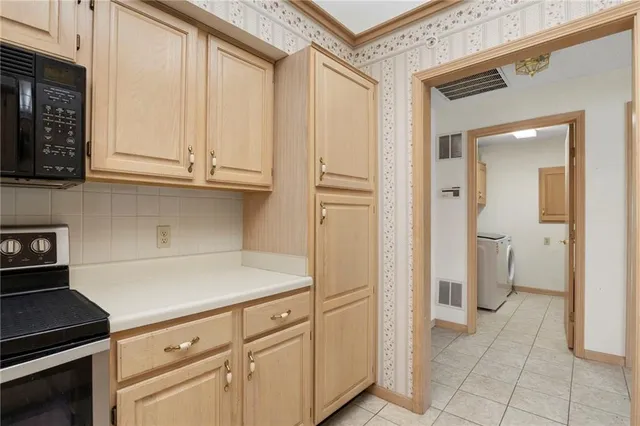 $210,000 | 17800 Bolger Road, Unit 101, Independence, MO 64055