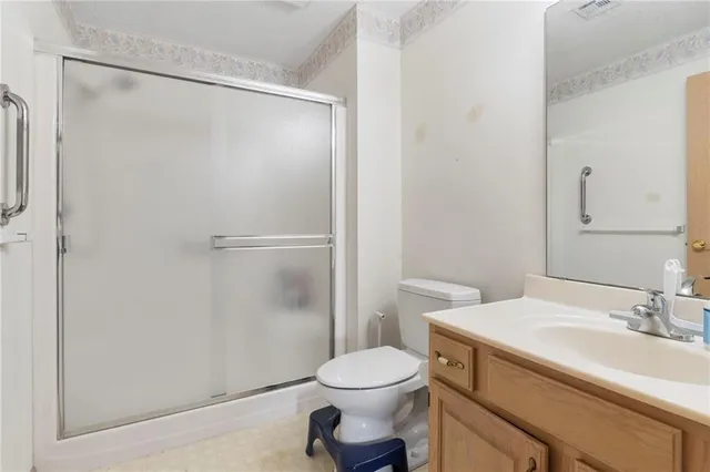 $210,000 | 17800 Bolger Road, Unit 101, Independence, MO 64055