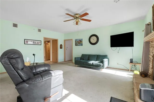 $210,000 | 17800 Bolger Road, Unit 101, Independence, MO 64055