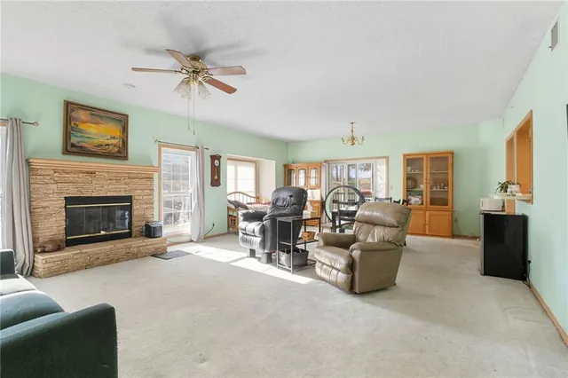 $210,000 | 17800 Bolger Road, Unit 101, Independence, MO 64055