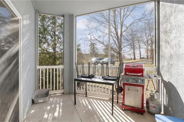 $210,000 | 17800 Bolger Road, Unit 101, Independence, MO 64055