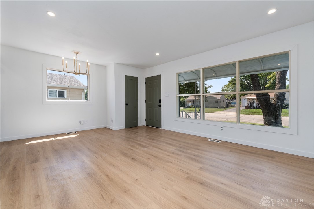 320 Spinning Road Dayton, OH 45431 - Photo 13 of 24 Gallery Image 13