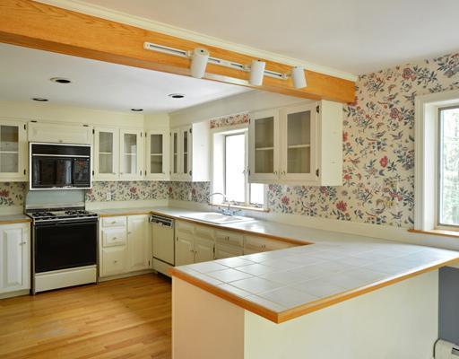 50 Winter Harbor Road Kennebunkport, ME 04046 - Photo 4 of 25 Kitchen. Tiled counters, open...