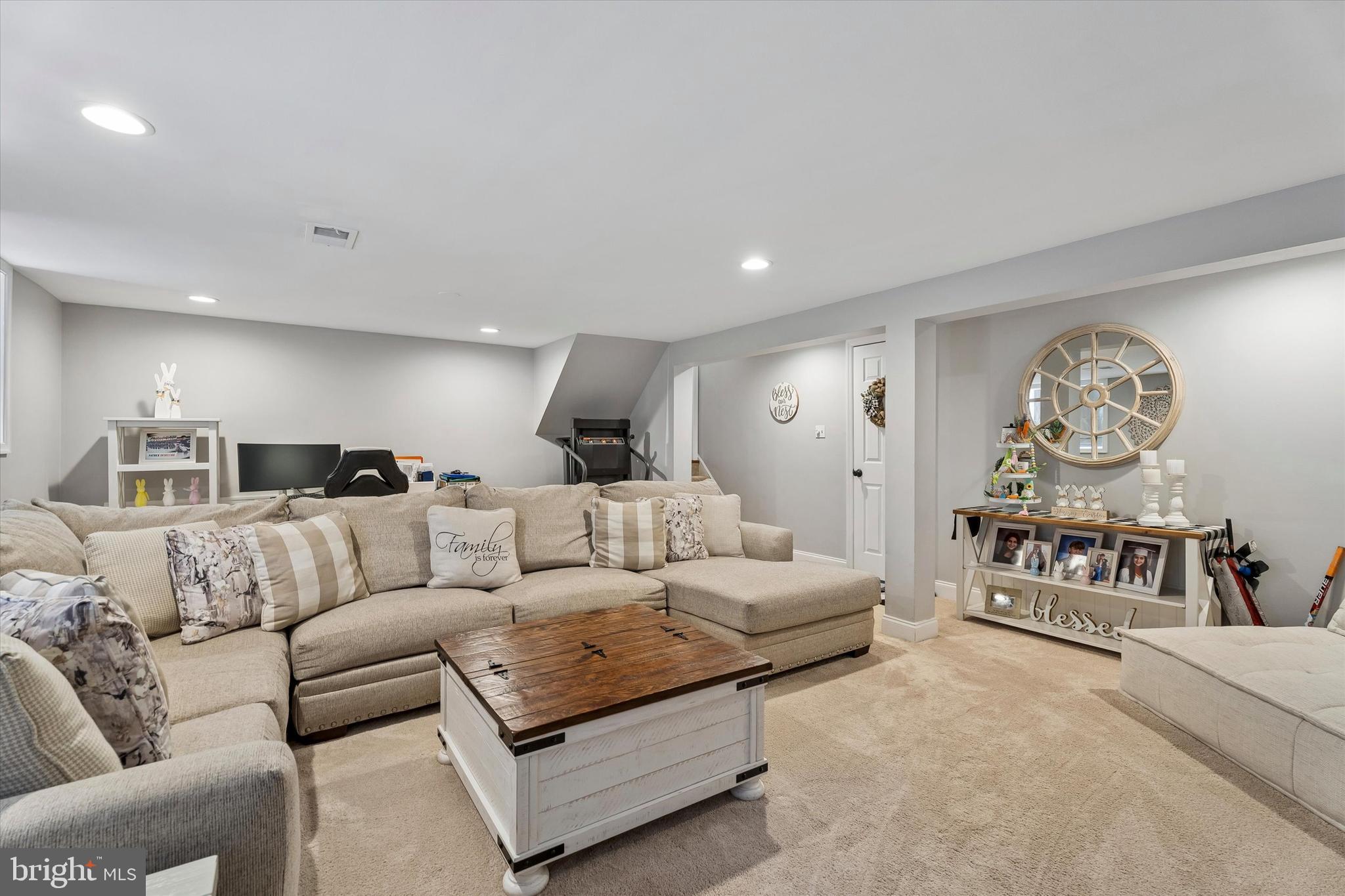 249 Gleaves Road Springfield, PA 19064 - Photo 15 of 34 a living room with furniture and painting on the wall