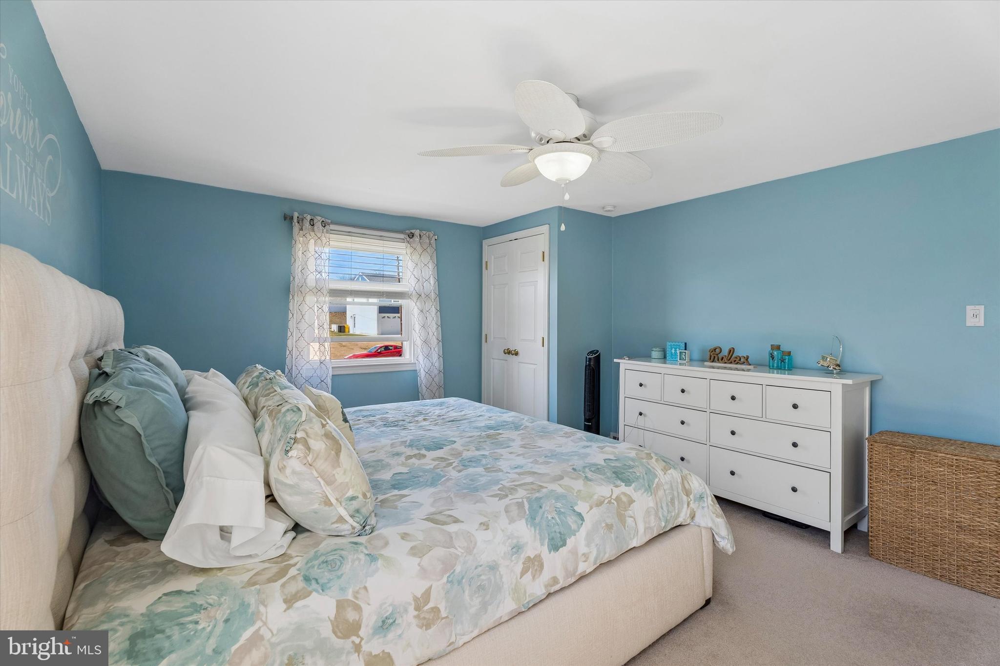 249 Gleaves Road Springfield, PA 19064 - Photo 23 of 34 a bedroom with a bed and a window
