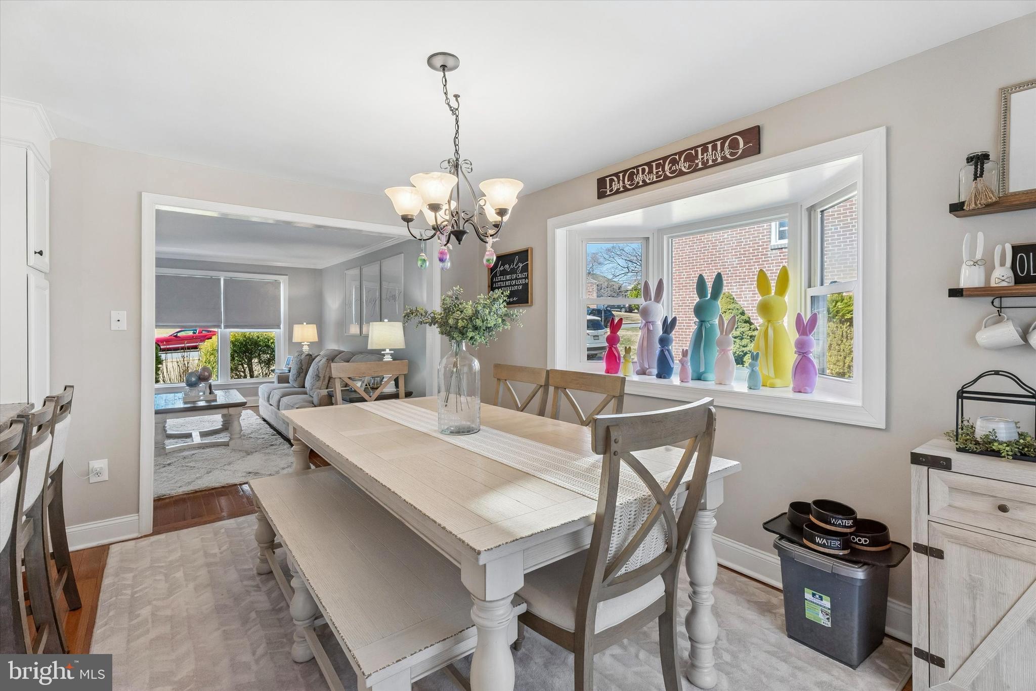 249 Gleaves Road Springfield, PA 19064 - Photo 7 of 34 a view of a dining room and livingroom