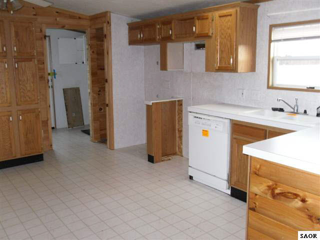 3610 East Miller Road Bancroft, MI 48414 - Photo 2 of 9 41539-1.JPG