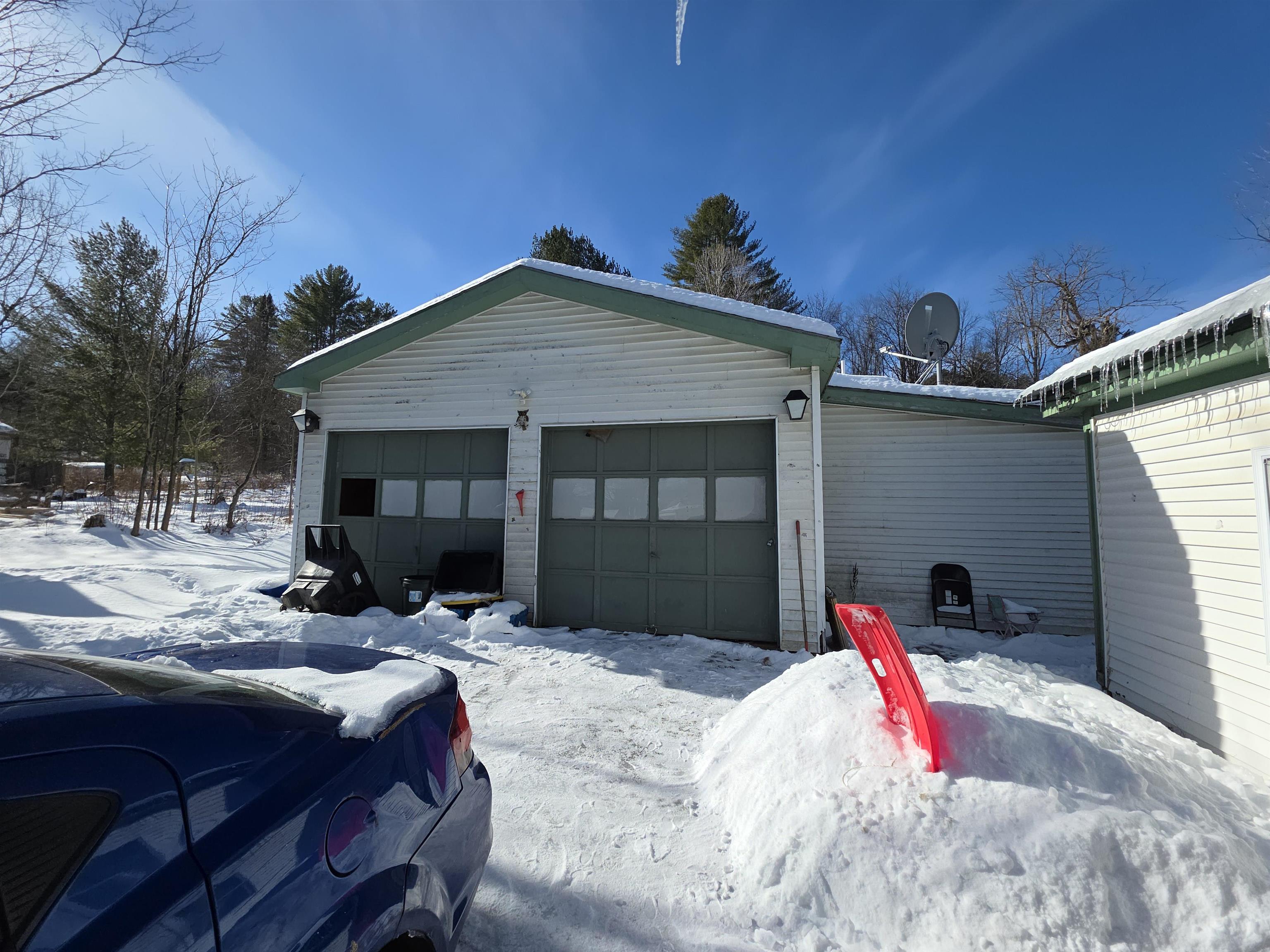 73 Union Street Springfield, VT 05156 - Photo 2 of 5