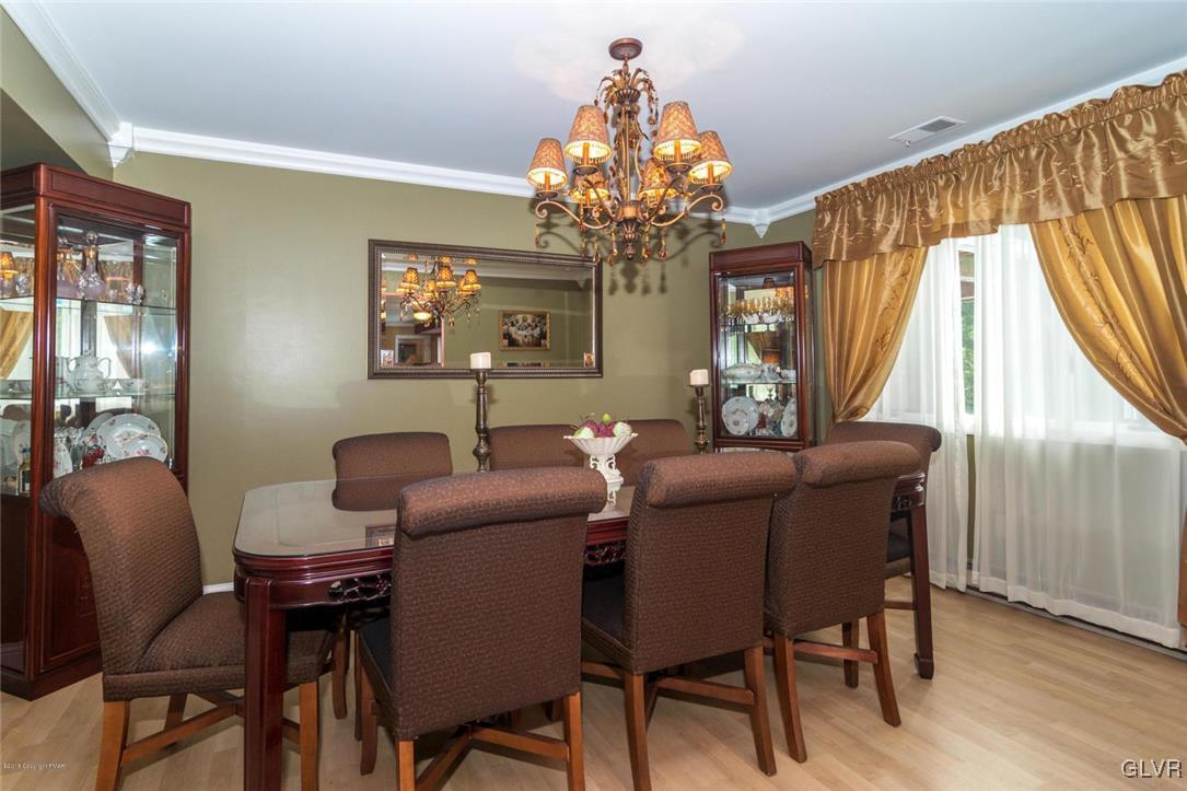 366 Evergreen Hollow Road Effort, PA 18330 - Photo 18 of 47 Formal Dining Room