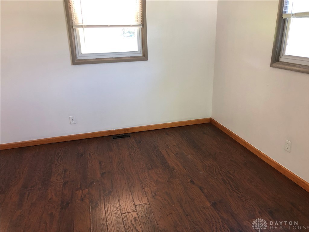 2717 Blackhawk Road Kettering, OH 45420 - Photo 6 of 12