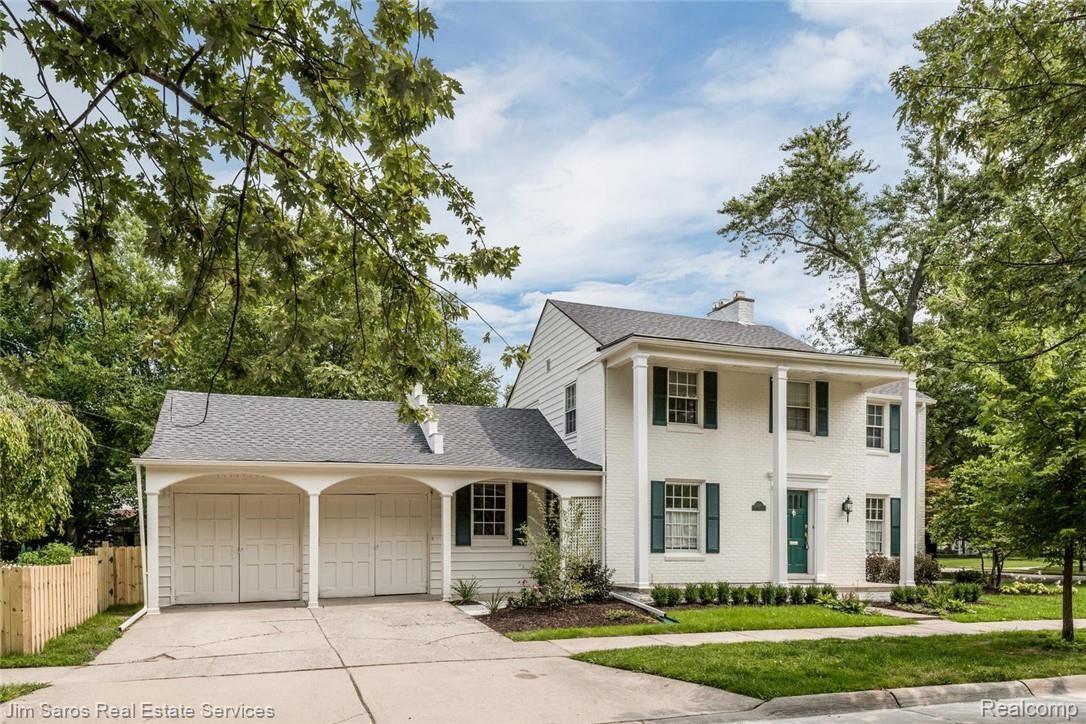 1390 Oxford Road Grosse Pointe, MI 48236 - Photo 21 of 22 1390 Oxford Rd Grosse Pointe-large-005-1-1390 Oxford Front-1500x1000-72dpi.jpg