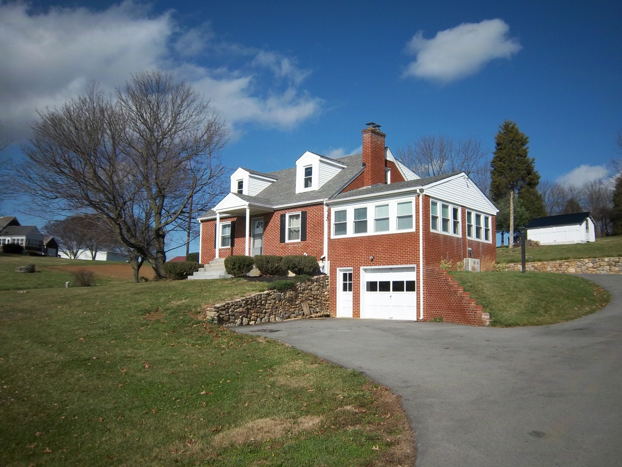 868 Country Club Road Troutville, VA 24175 - Photo 15 of 15 Front view