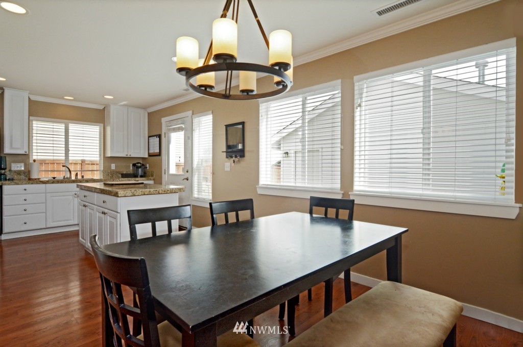 35131 Southeast Ridge Street Snoqualmie, WA 98065 - Photo 13 of 20 Gallery Image 13