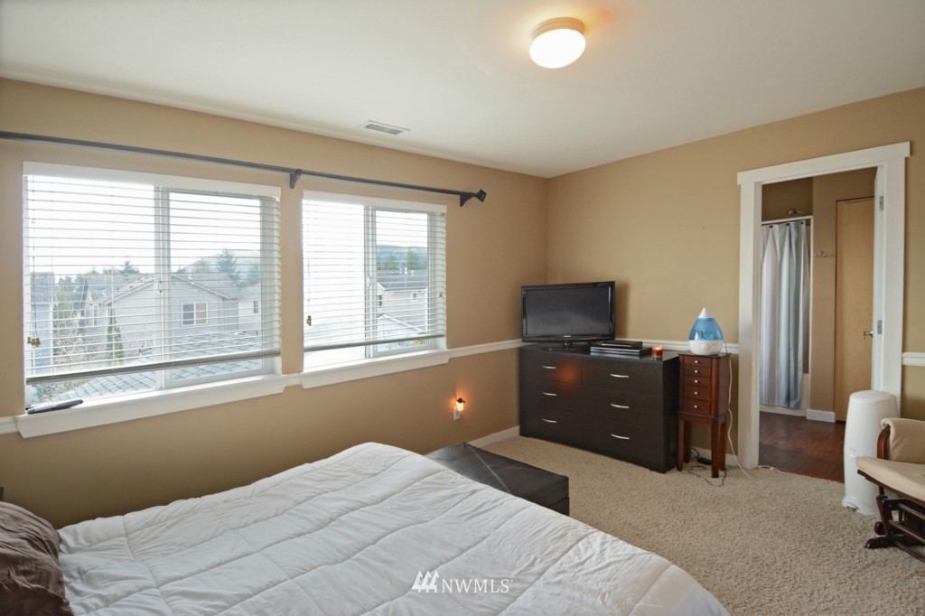 35131 Southeast Ridge Street Snoqualmie, WA 98065 - Photo 16 of 20 Gallery Image 16