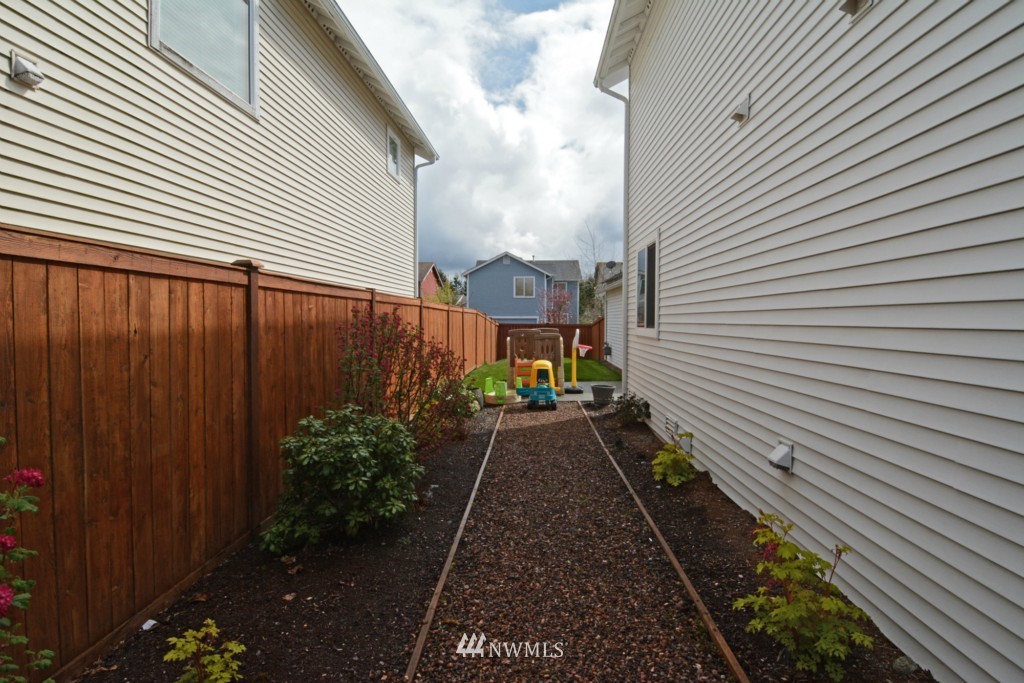 35131 Southeast Ridge Street Snoqualmie, WA 98065 - Photo 6 of 20 Gallery Image 6