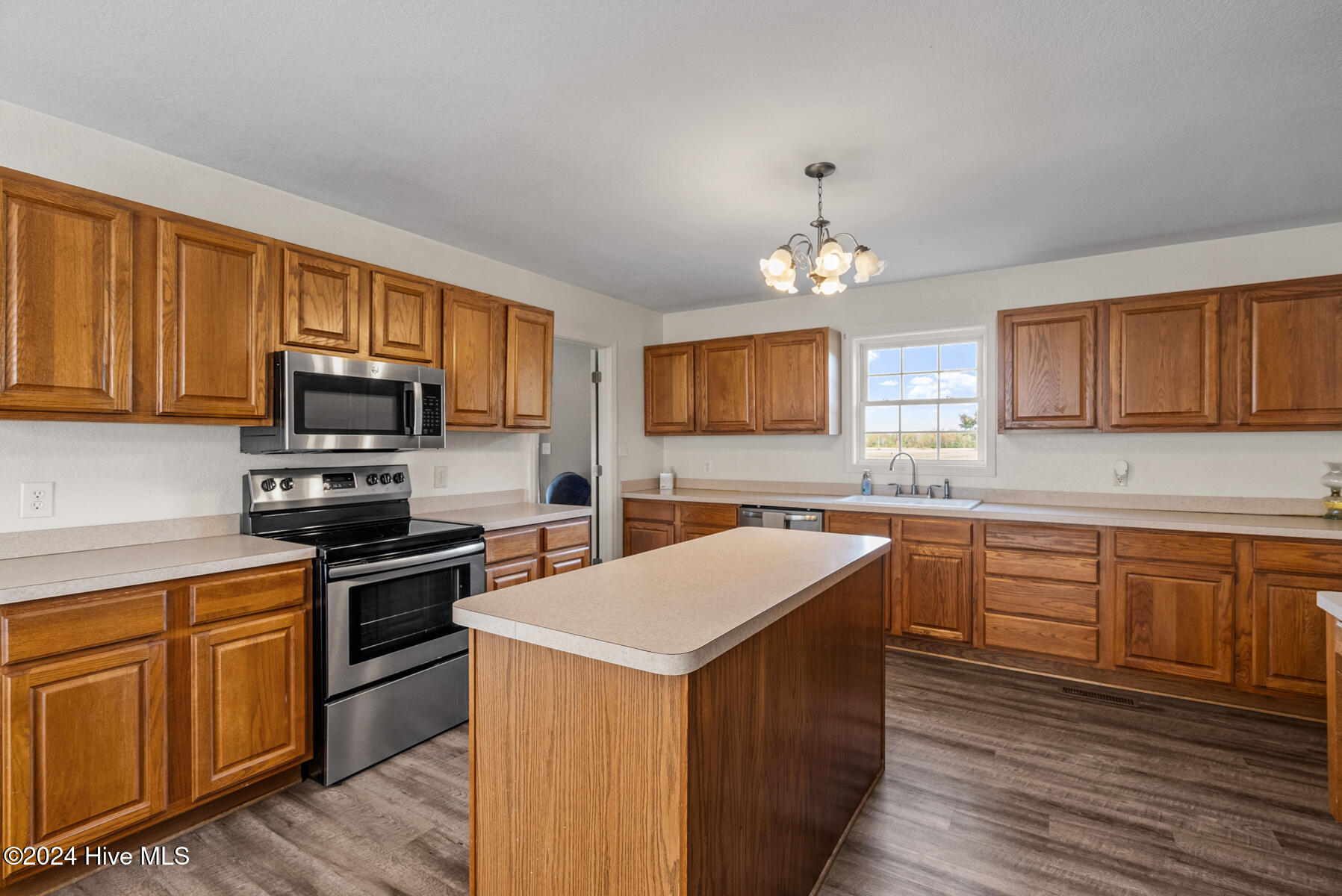 104 Thomas Point Road Shiloh, NC 27974 - Photo 12 of 54 Kitchen