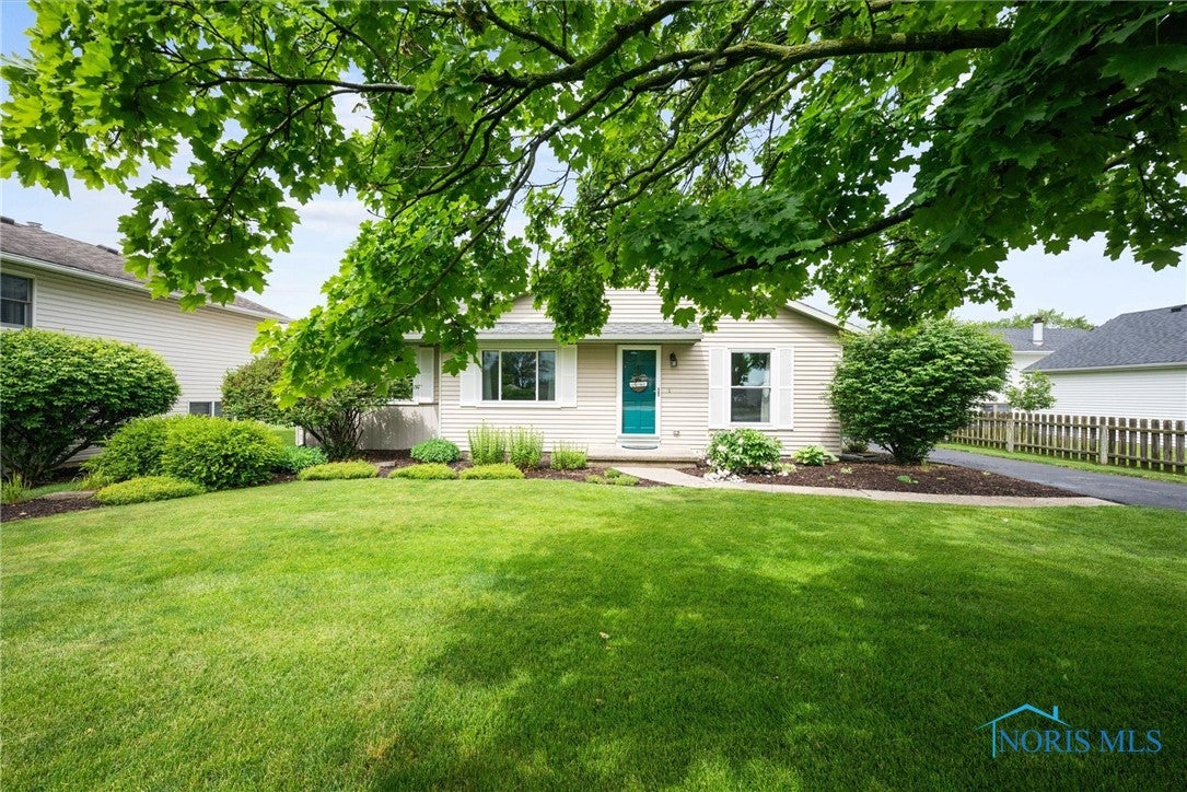 413 North Findlay Road Haskins, OH 43525 - Photo 2 of 31 Gallery Image 2
