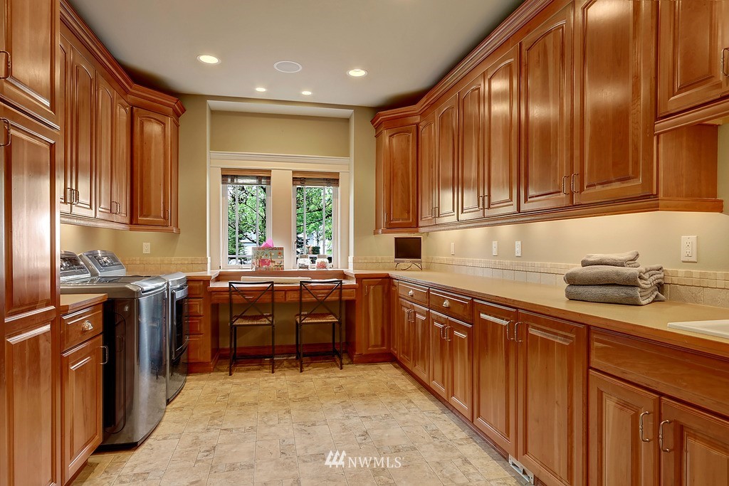 720 183rd Street Southeast Bothell, WA 98012 - Photo 16 of 25 Gallery Image 16