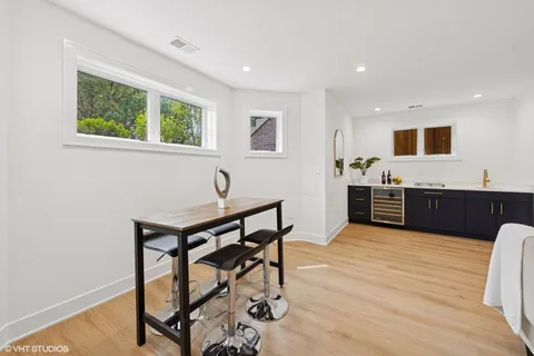 $995,000 | 3319 South Prairie Avenue, Chicago, IL 60616