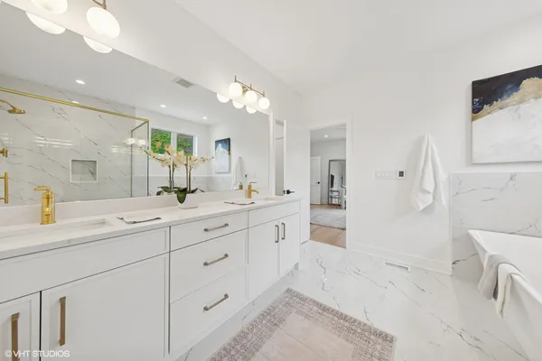 $995,000 | 3319 South Prairie Avenue, Chicago, IL 60616