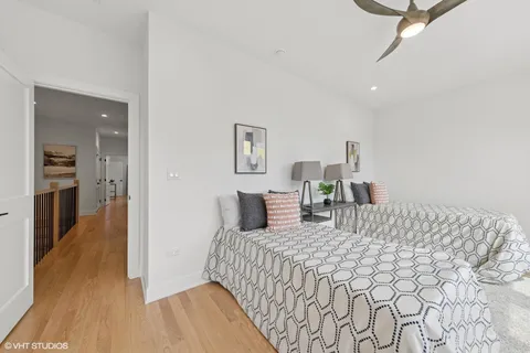 $995,000 | 3319 South Prairie Avenue, Chicago, IL 60616