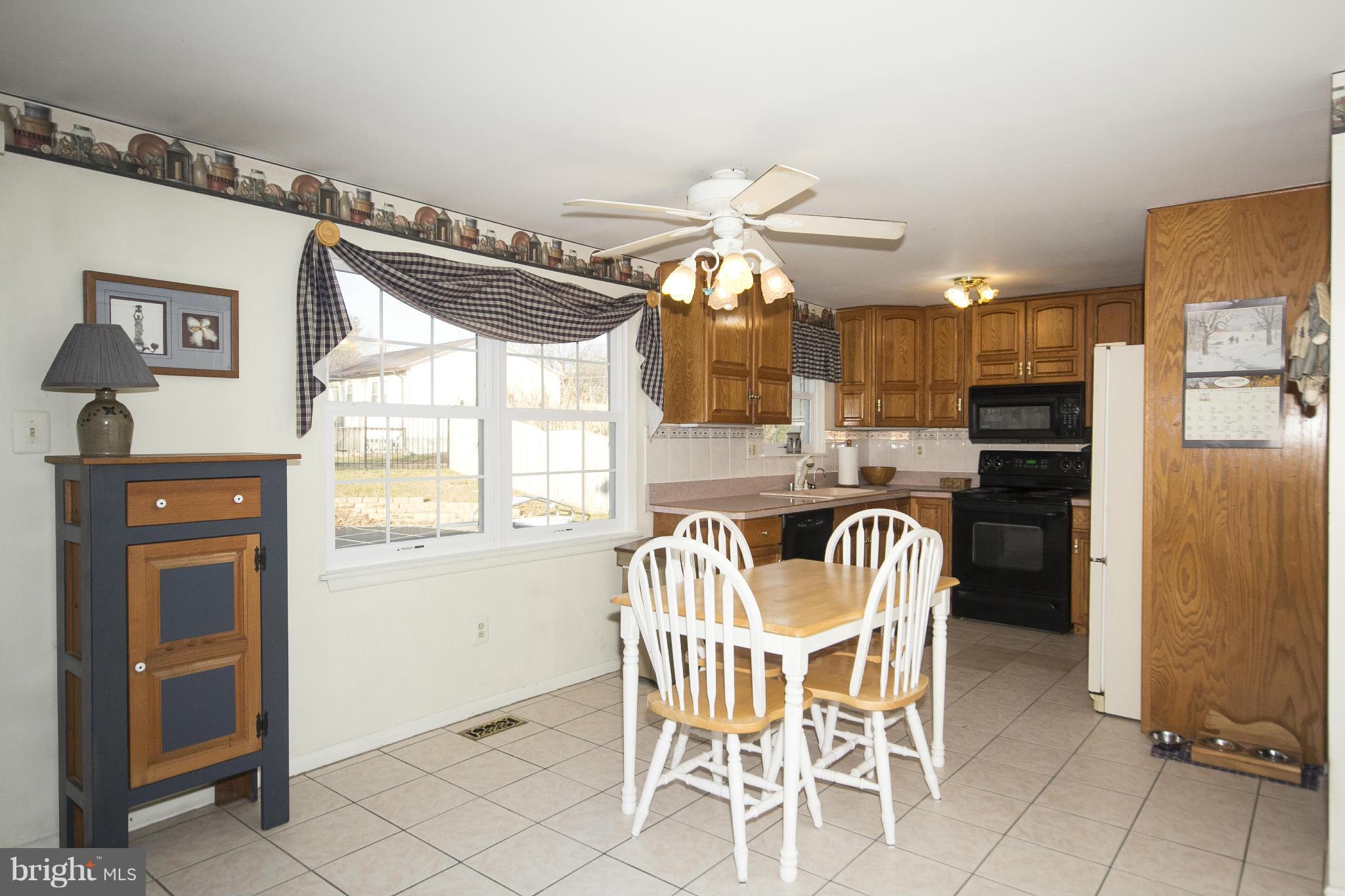 9218 Kilbride Road Baltimore, MD 21236 - Photo 8 of 27 Kitchen