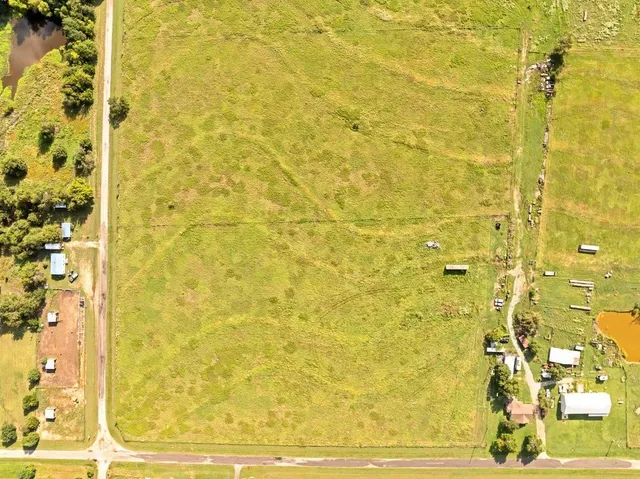 a view of an ocean view