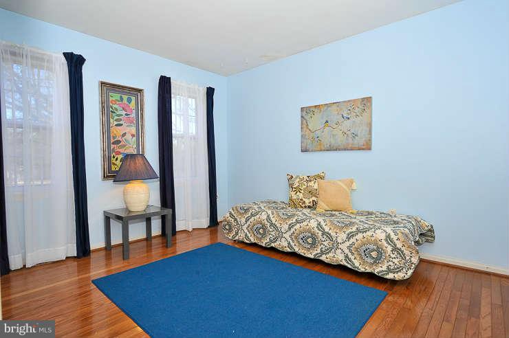 7916 St George Court Springfield, VA 22153 - Photo 13 of 20 Bedroom