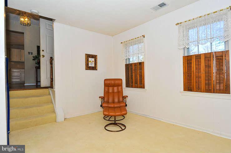 7916 St George Court Springfield, VA 22153 - Photo 17 of 20 Family Room