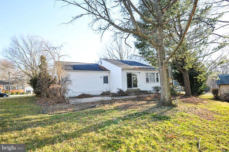 7916 St George Court Springfield, VA 22153 - Photo 18 of 20 Exterior (Rear)