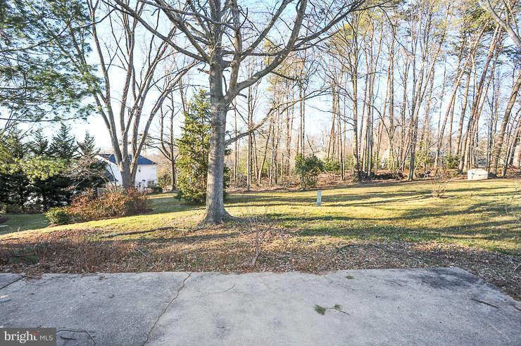 7916 St George Court Springfield, VA 22153 - Photo 20 of 20 Exterior (Rear)