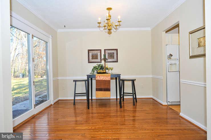 7916 St George Court Springfield, VA 22153 - Photo 6 of 20 Dining Room