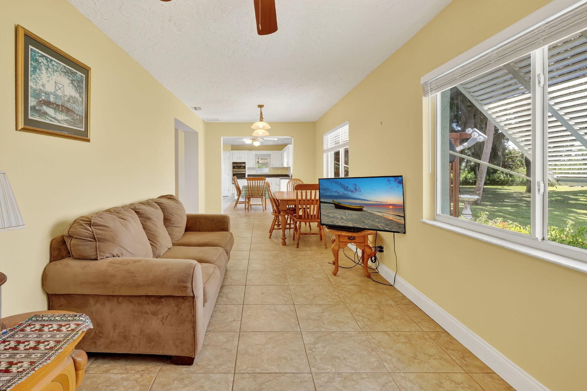 8888 Highway 441 Okeechobee, FL 34974 - Photo 14 of 61 Den