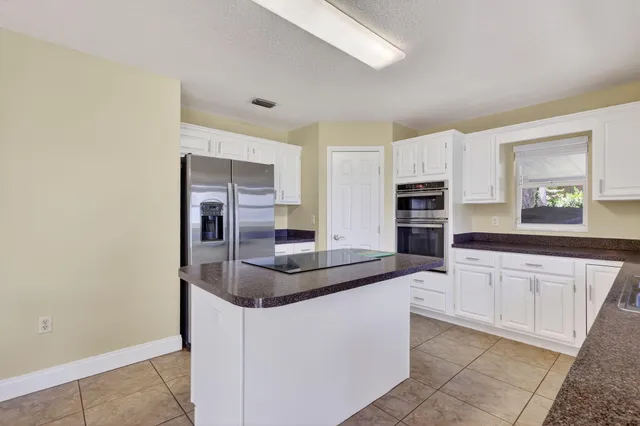 $775,000 | 8888 Highway 441, Okeechobee, FL 34974