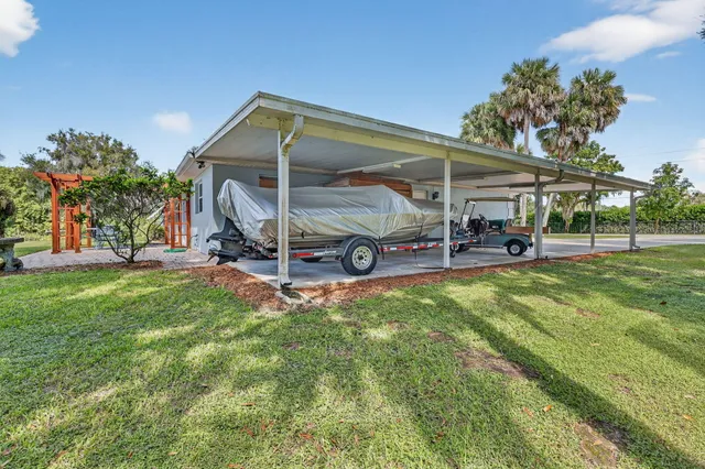 $775,000 | 8888 Highway 441, Okeechobee, FL 34974