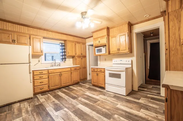 $129,900 | 8 Dayton Avenue Southeast, Wadena, MN 56482