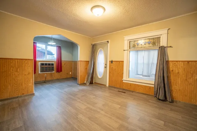 $129,900 | 8 Dayton Avenue Southeast, Wadena, MN 56482