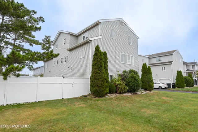 $449,900 | 105 Atlantic Avenue, Waretown, NJ 08758