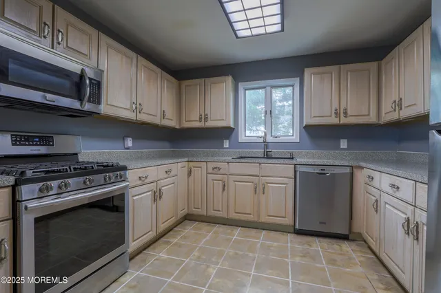 $449,900 | 105 Atlantic Avenue, Waretown, NJ 08758