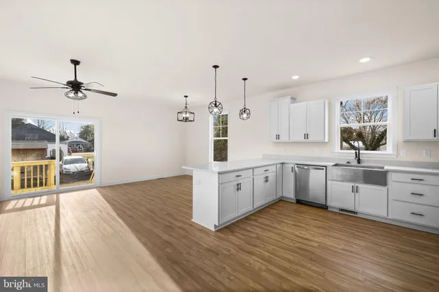 $439,900 | 165 Bend Farm Road, Fredericksburg, VA 22408