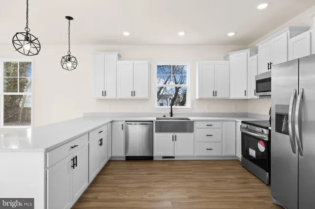 $439,900 | 165 Bend Farm Road, Fredericksburg, VA 22408