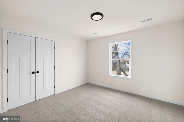 $439,900 | 165 Bend Farm Road, Fredericksburg, VA 22408