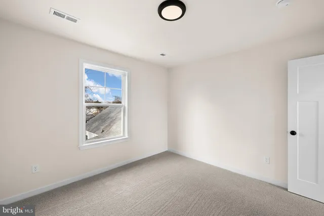 $439,900 | 165 Bend Farm Road, Fredericksburg, VA 22408