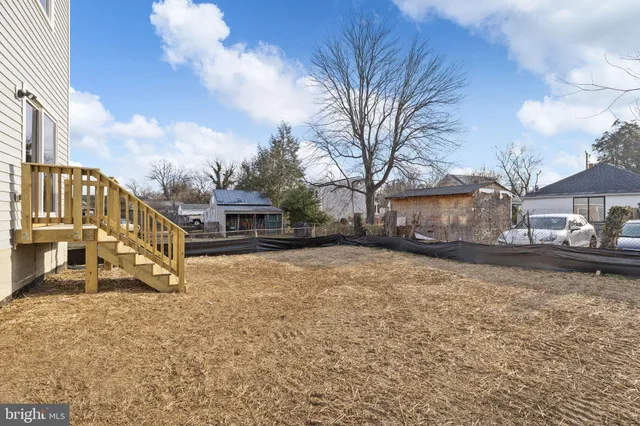 $439,900 | 165 Bend Farm Road, Fredericksburg, VA 22408